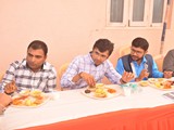 33-Guest Lunch